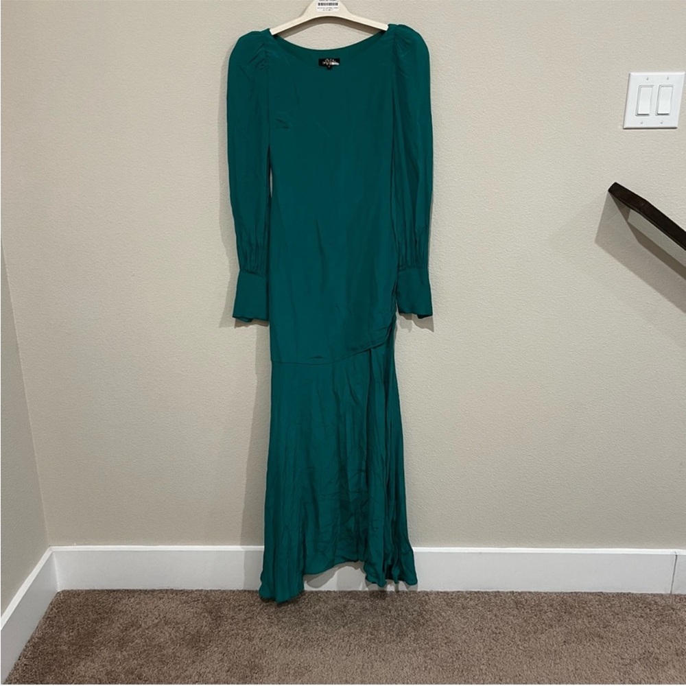 De La Vali Presley Gown - Picture 3 of 9